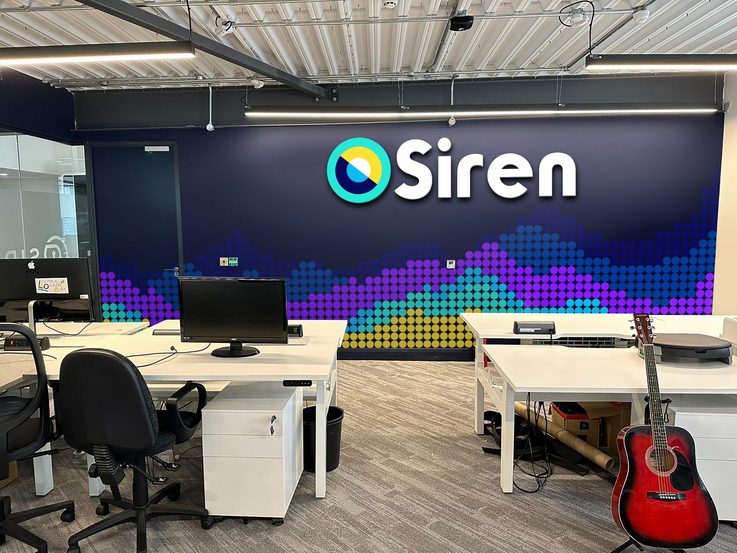 Beyond 'perfect search': Introduction and benchmark of the Siren Federate engine
